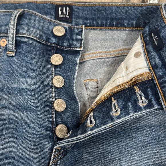 Gap Womens Cheeky Straight Jeans distressed - Picture 4 of 8